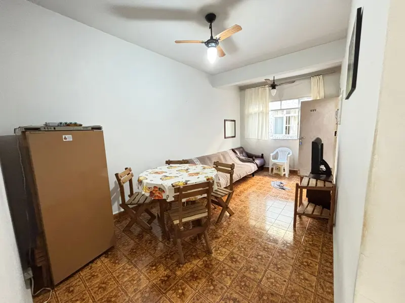 Sala de estar espaçosa com vista para o mar no Lar Doce Mar - Canto do Forte